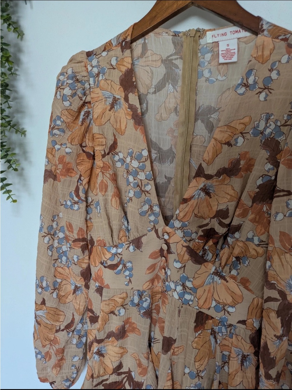 Flying Tomato Beige Floral V-Neck Puff Long Sleeve Mini Dress Zip Size Medium - Picture 4 of 12